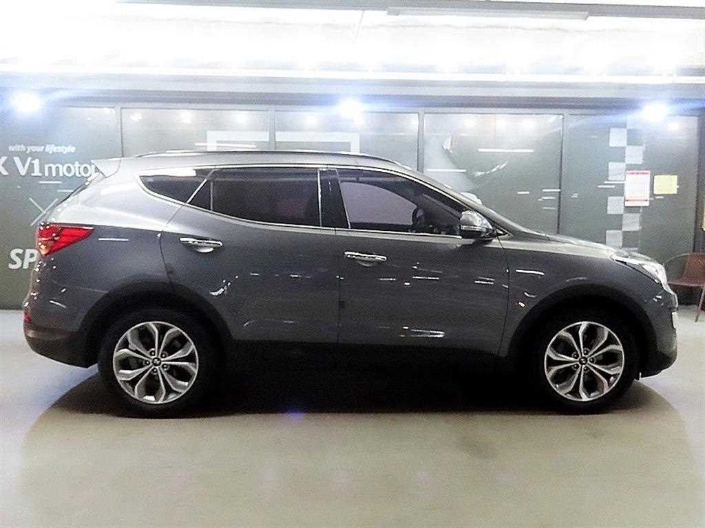 HYUNDAI Santa Fe - Vista 3