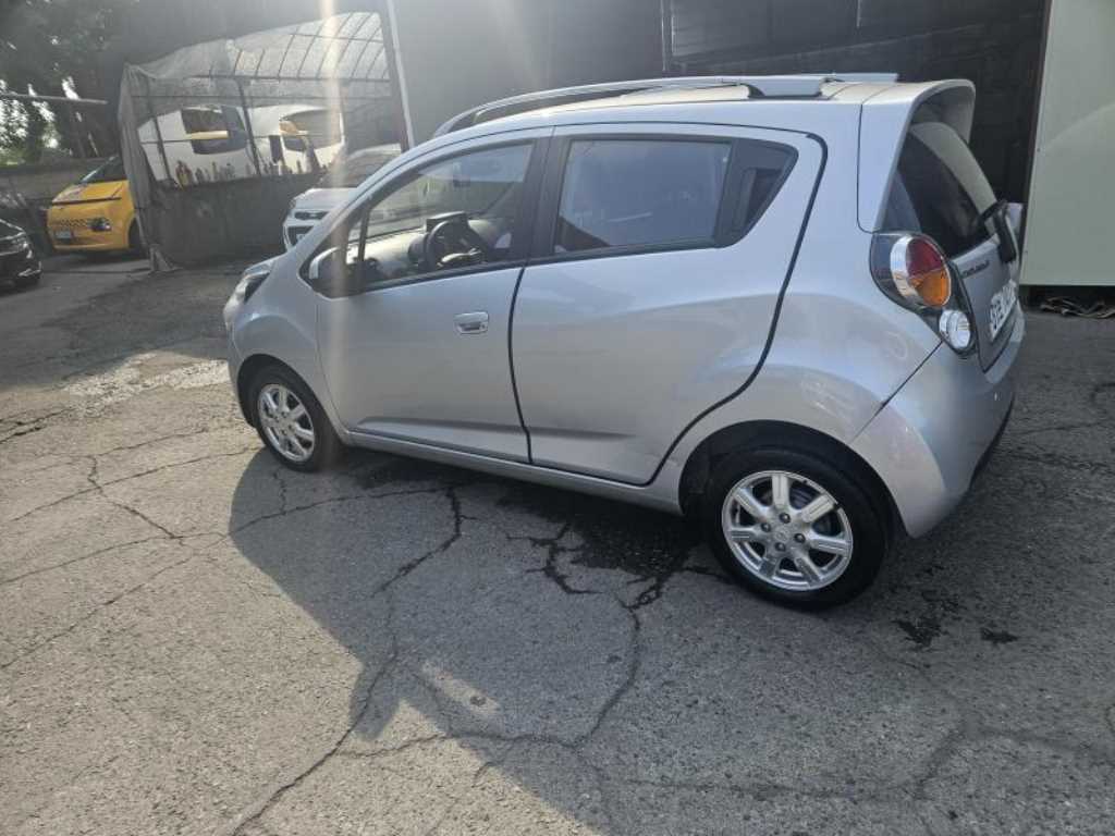 Chevrolet Spark - Vista 3
