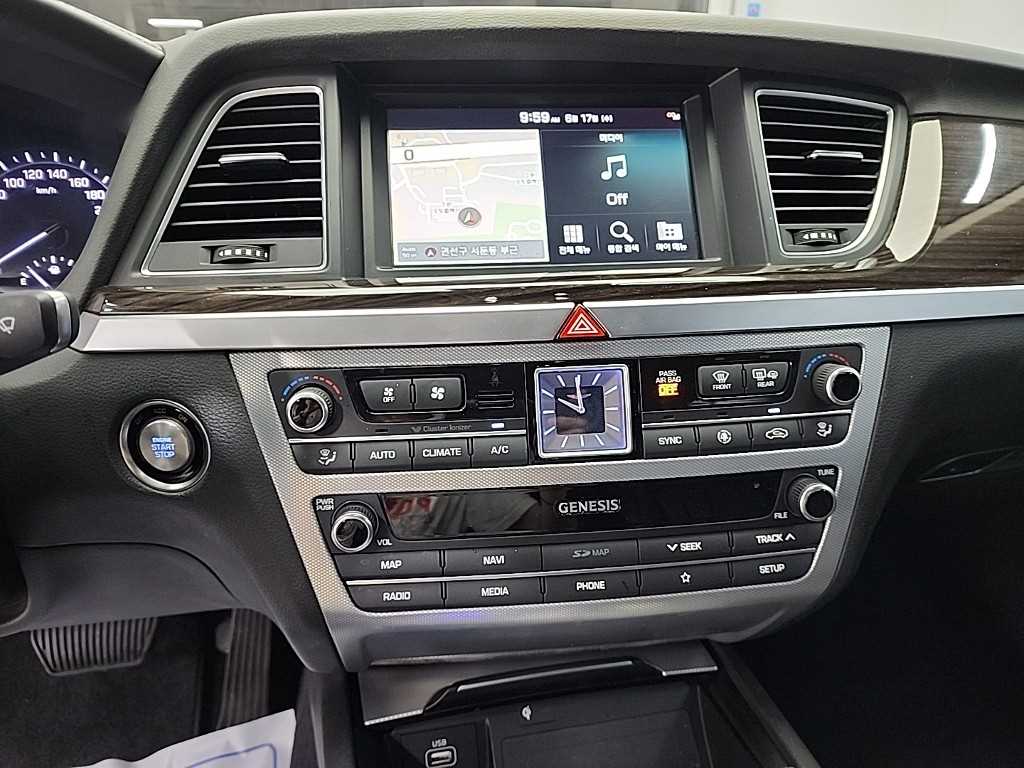 Genesis G80 - Vista 12