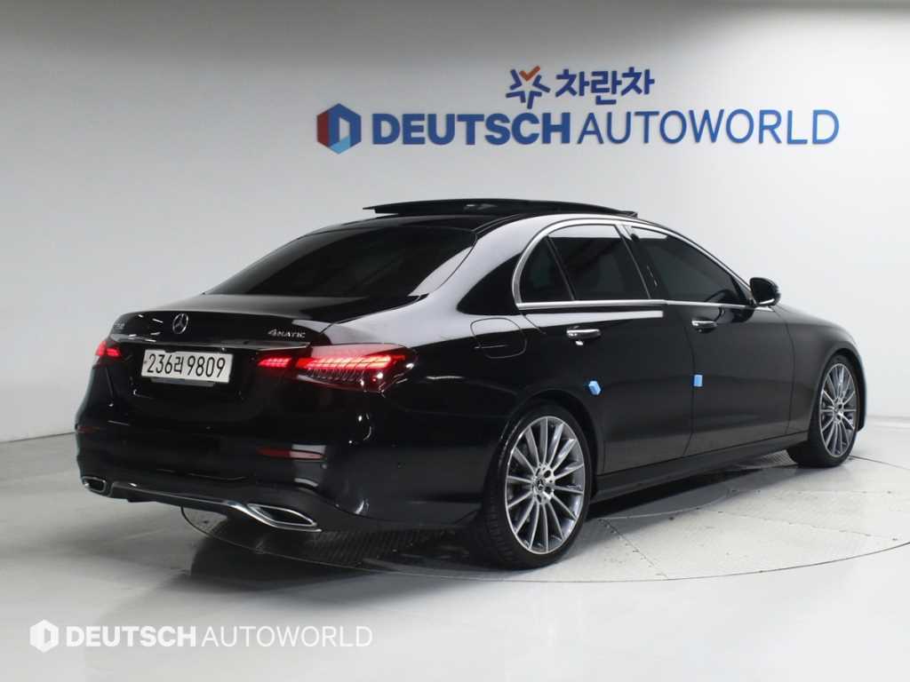 Mercedes Benz E class - Vista 2