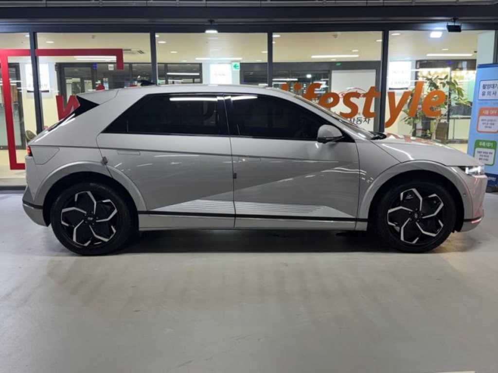 HYUNDAI Ioniq 5 - Vista 3