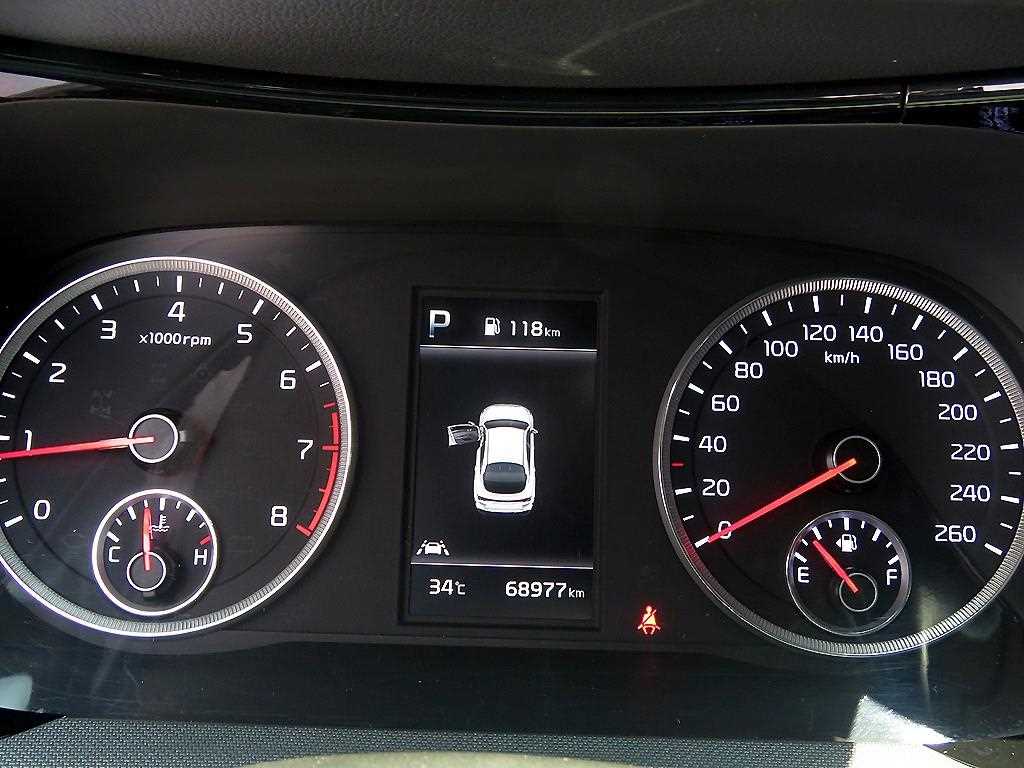 KIA K5 - Vista 12