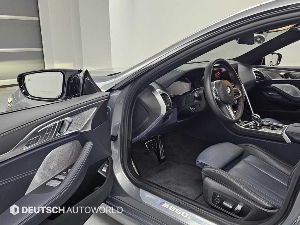 BMW 8 Series - Vista 11