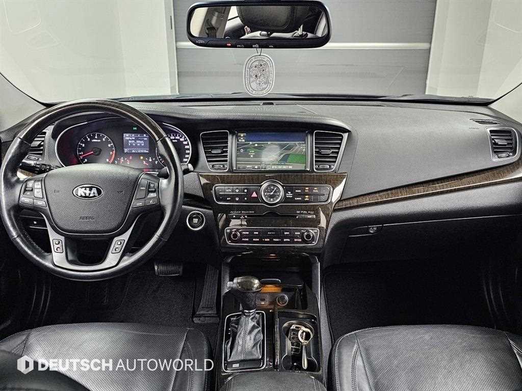 KIA K7 - Vista 9