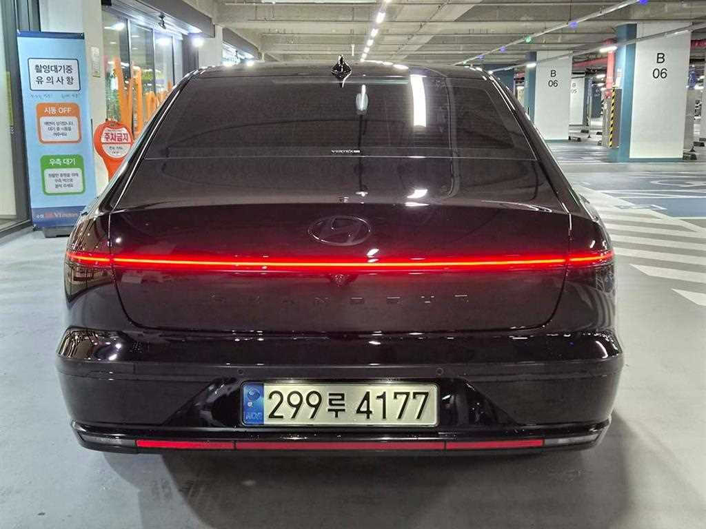 HYUNDAI Grandeur - Vista 7
