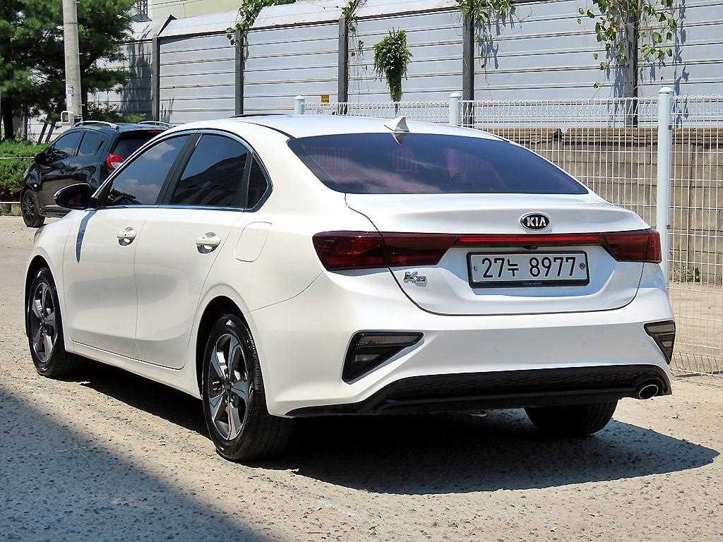 KIA K3 - Vista 3