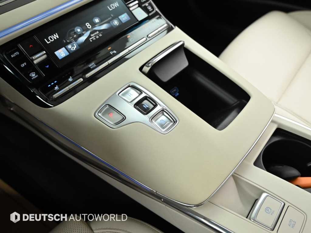 HYUNDAI Grandeur - Vista 12