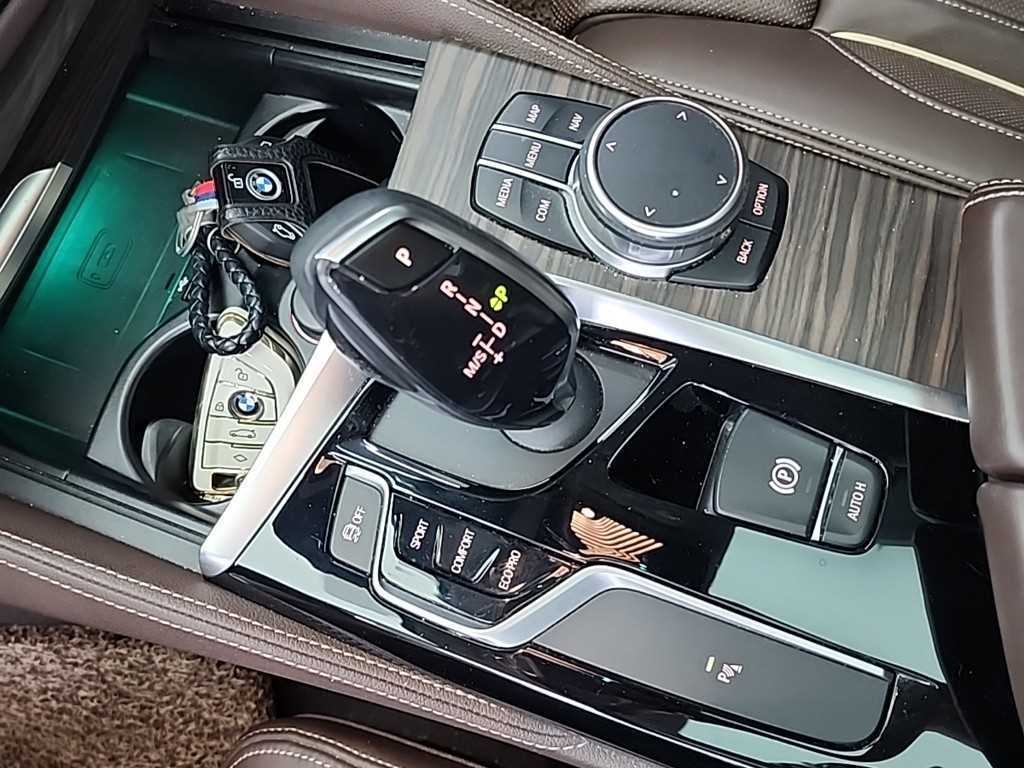 BMW 5 Series - Vista 10
