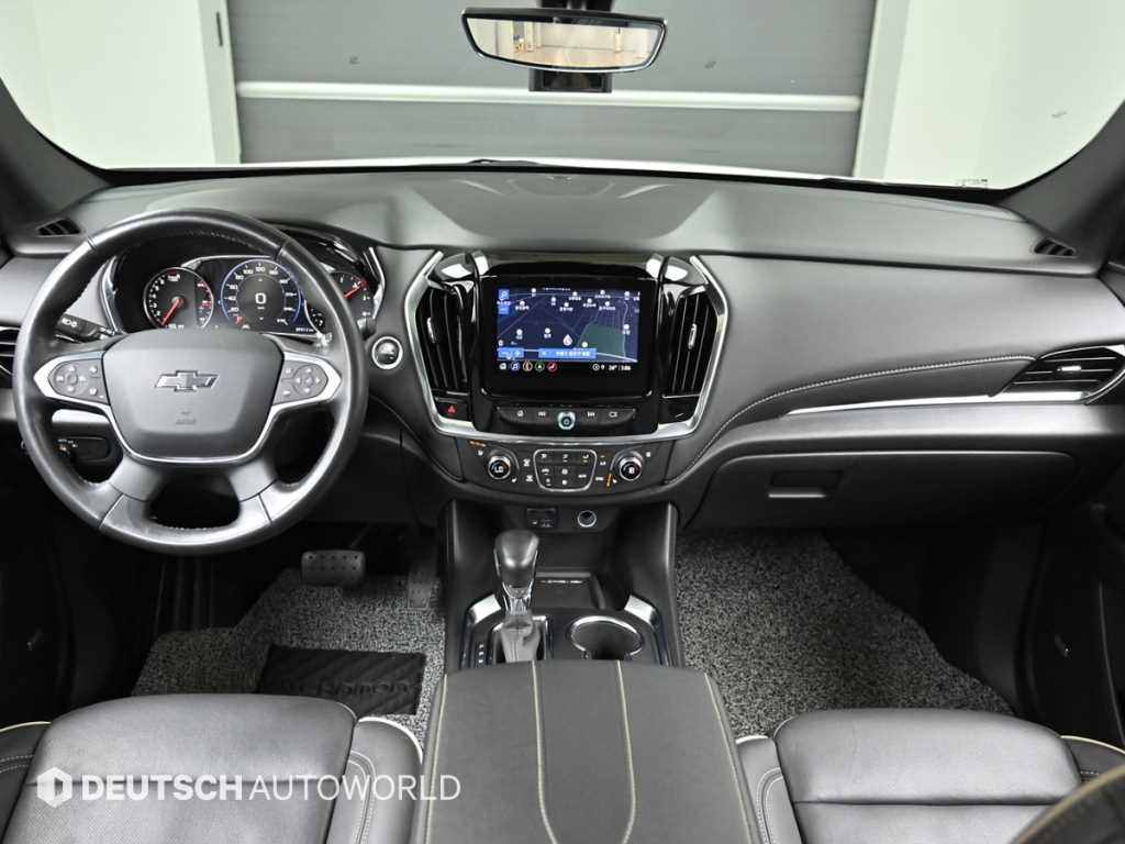 Chevrolet Travers - Vista 9