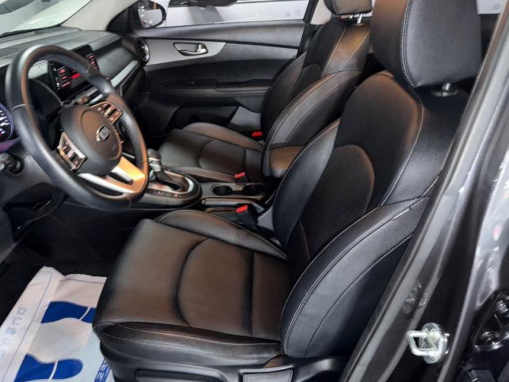 KIA K3 - Vista 8