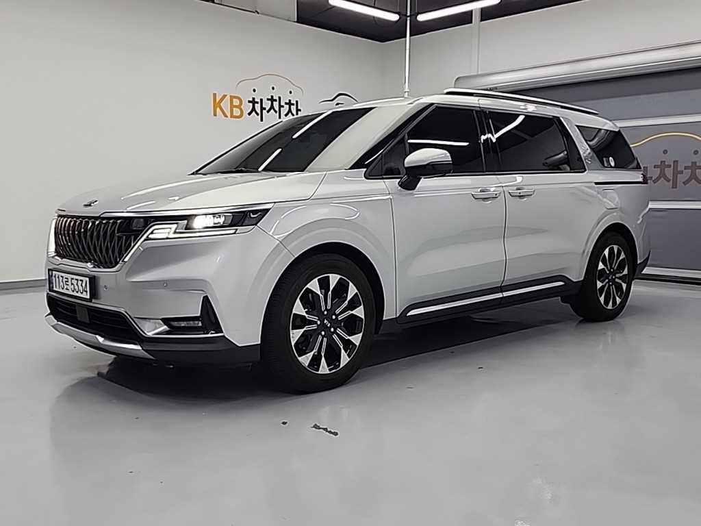 KIA Carnival 2020 Plateado - Importación desde Corea - HF Imports Iquique - Foto 1
