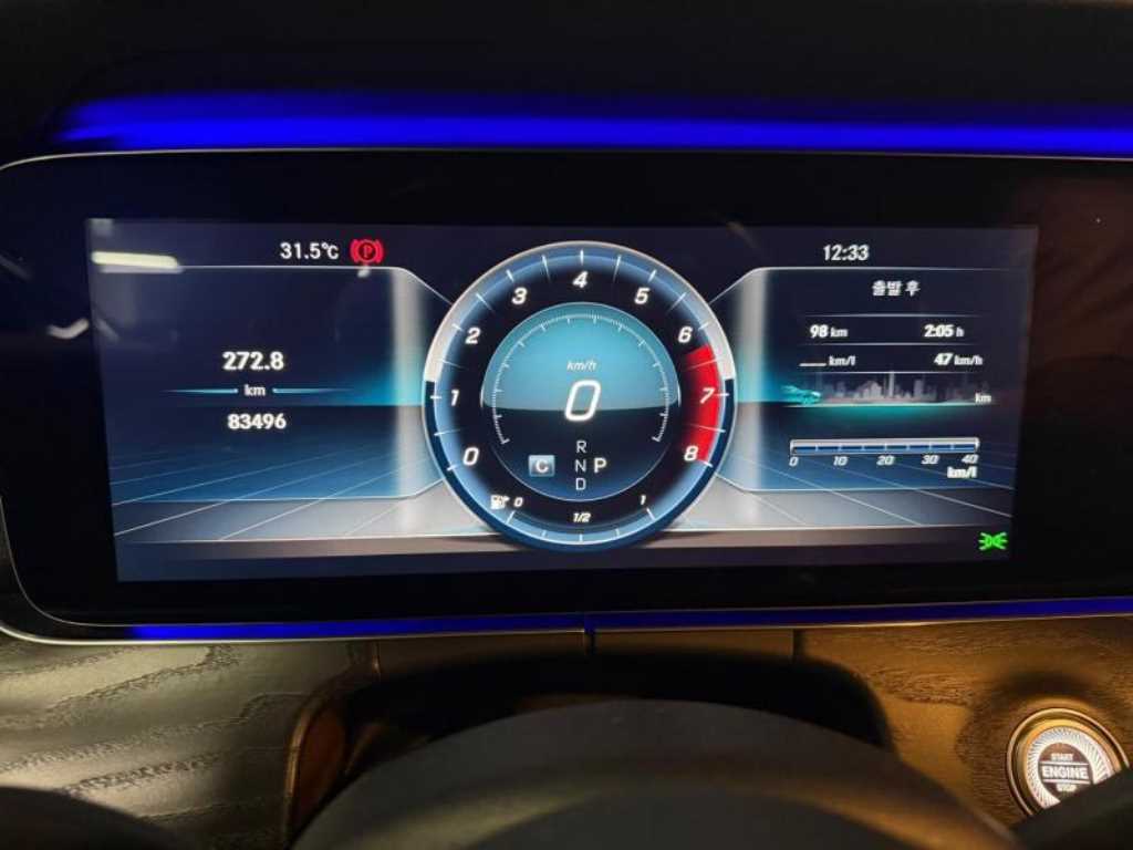 Mercedes Benz E class - Vista 6