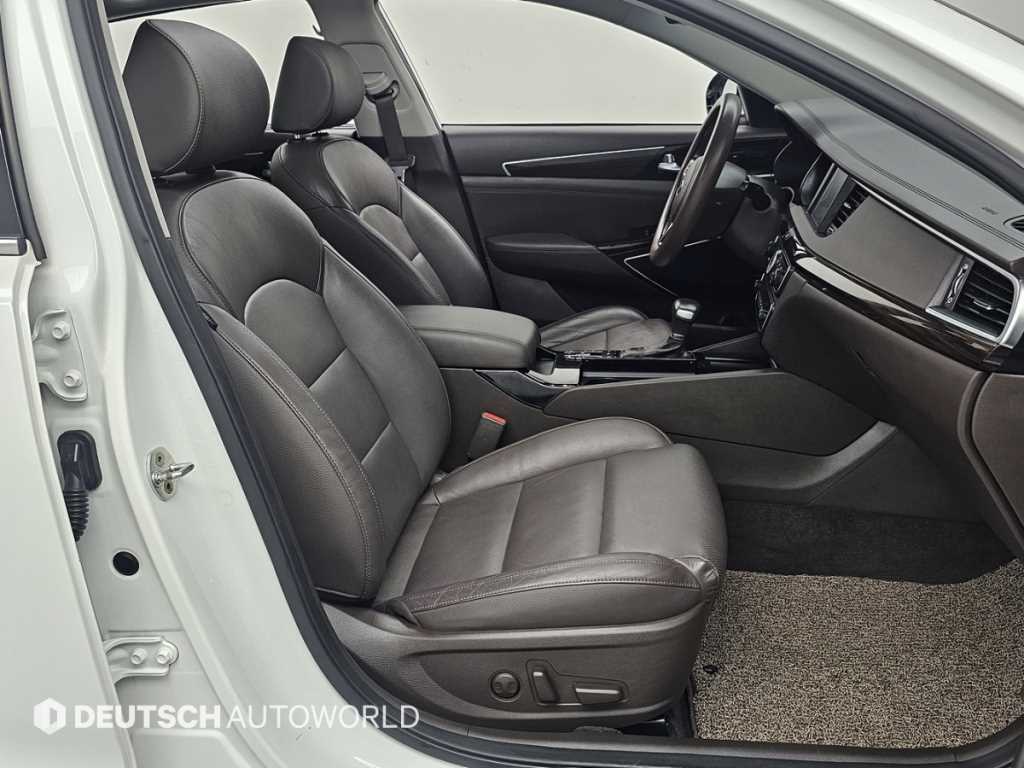 KIA K7 - Vista 12