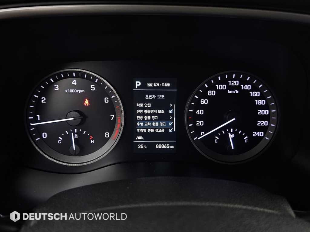 HYUNDAI Tucson - Vista 10