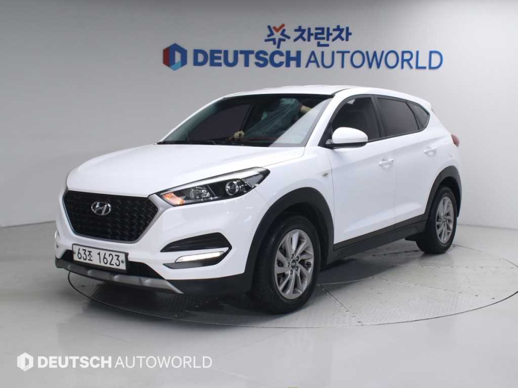 HYUNDAI Tucson 2017 Blanco - Importación desde Corea - HF Imports Iquique - Foto 1