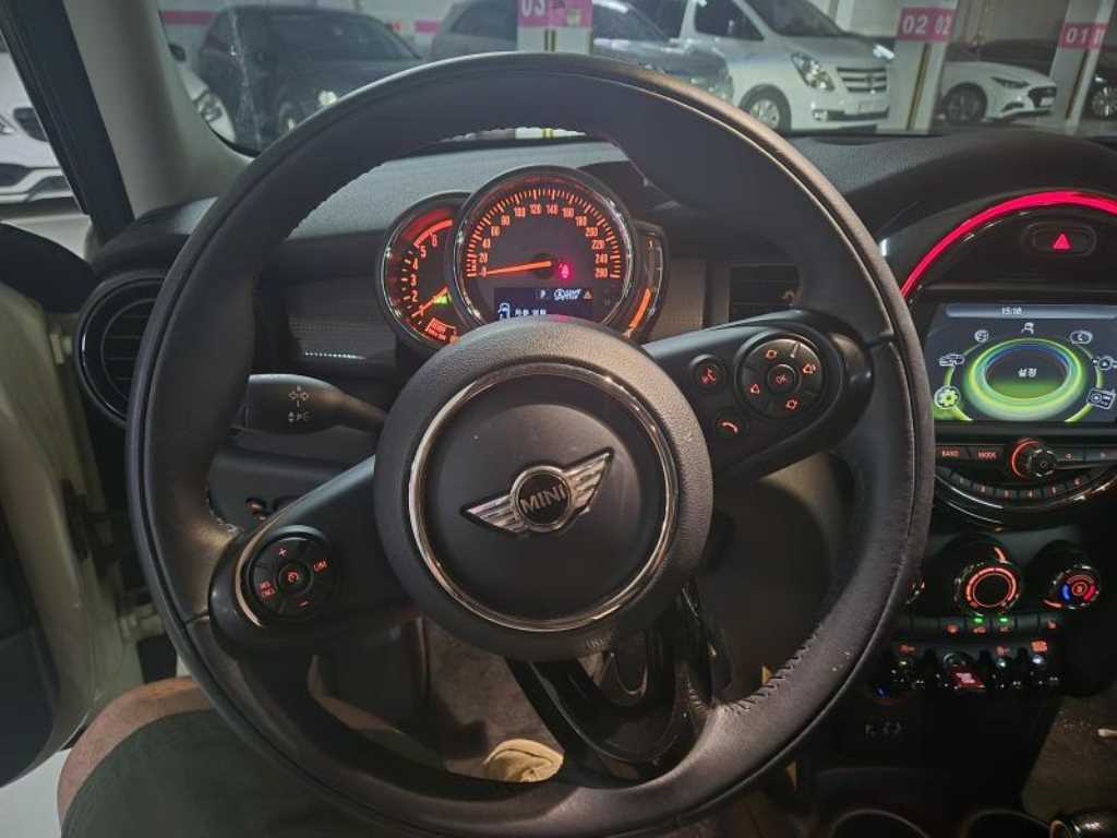 Mini Cooper - Vista 10