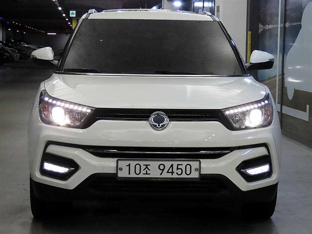 Ssangyong Tivoli - Vista 2