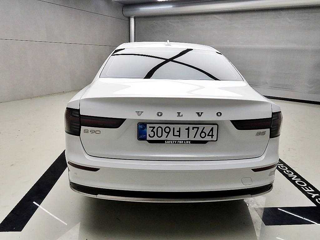 Volvo S90 - Vista 3