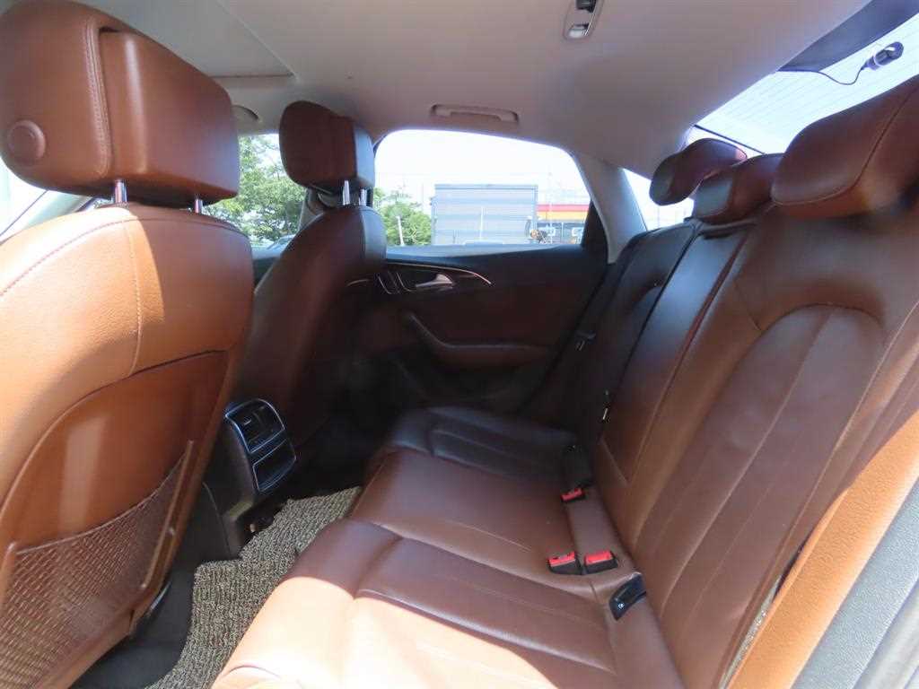 Audi A6 - Vista 8