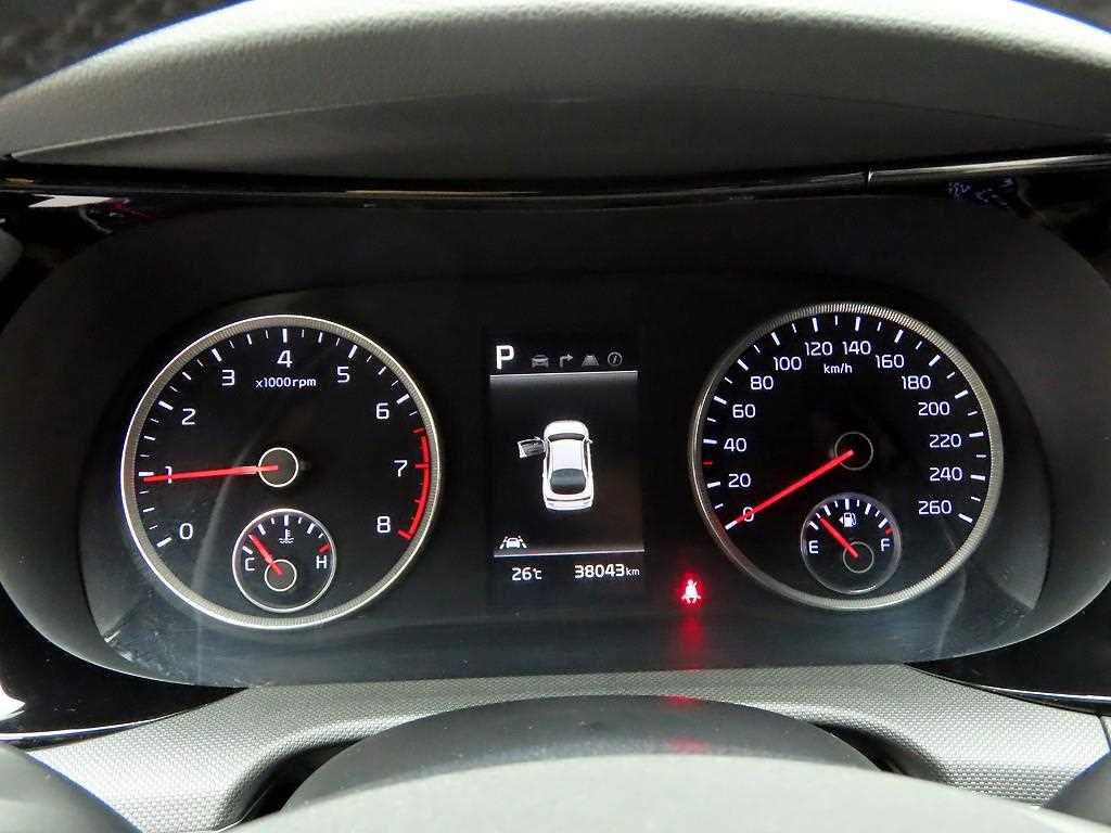 KIA K5 - Vista 8