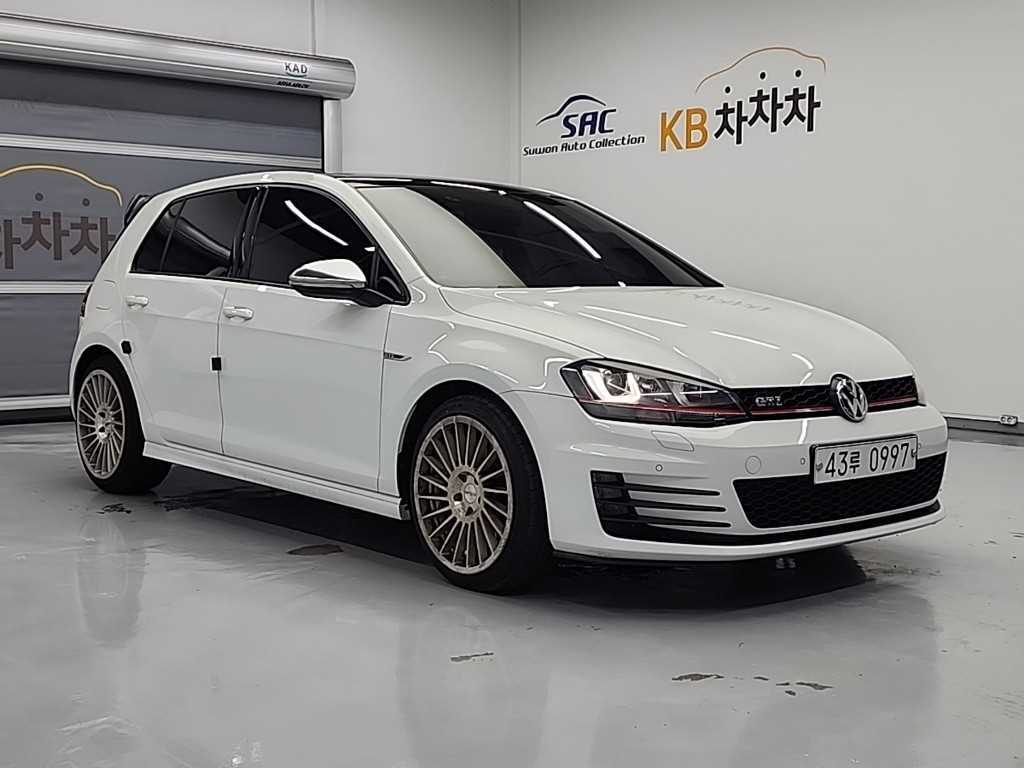 Volkswagen Golf - Vista 6
