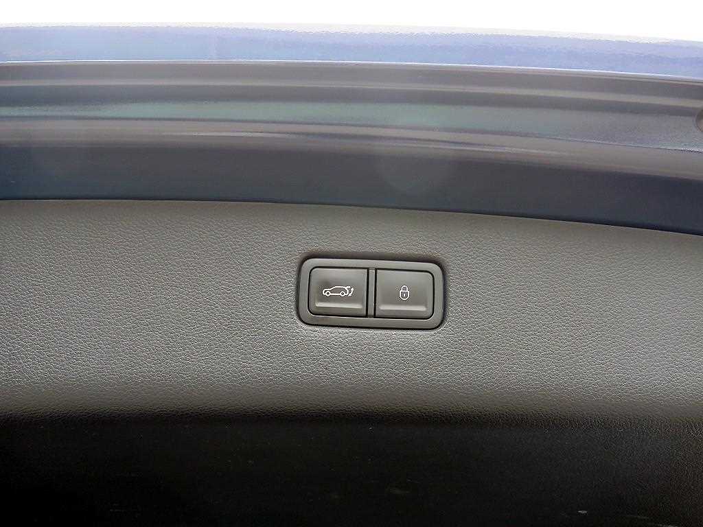 Genesis GV80 - Vista 8