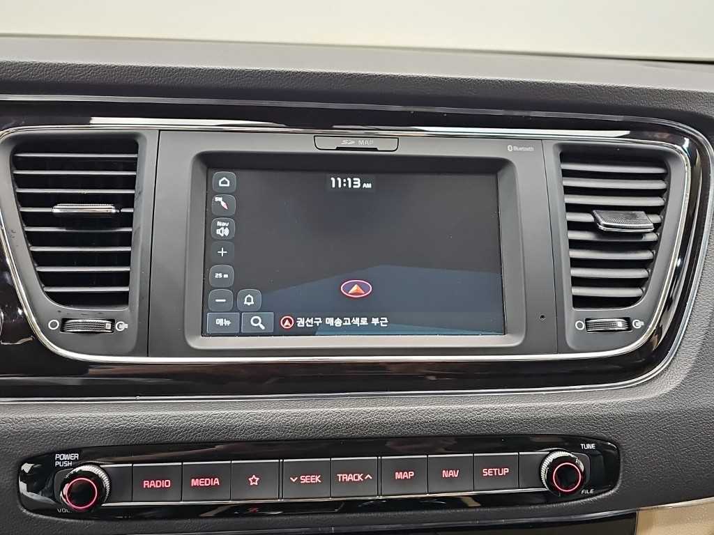 KIA Carnival 2018 Negro - Importación desde Corea - HF Imports Iquique - Foto 17