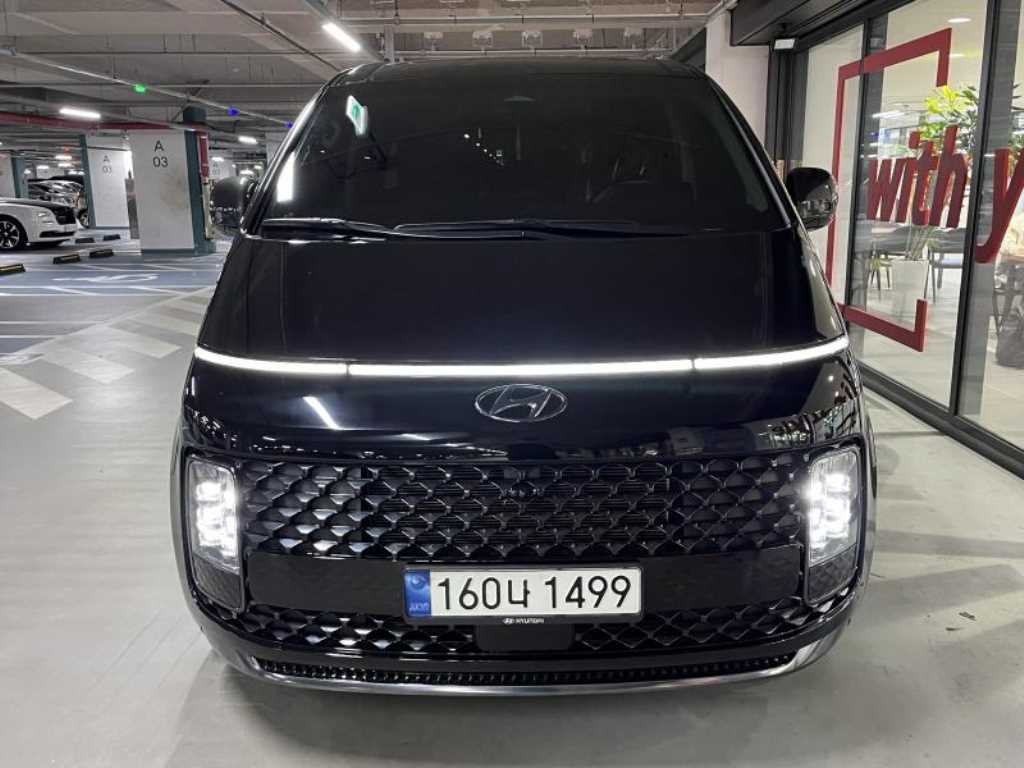 HYUNDAI Staria - Vista 2