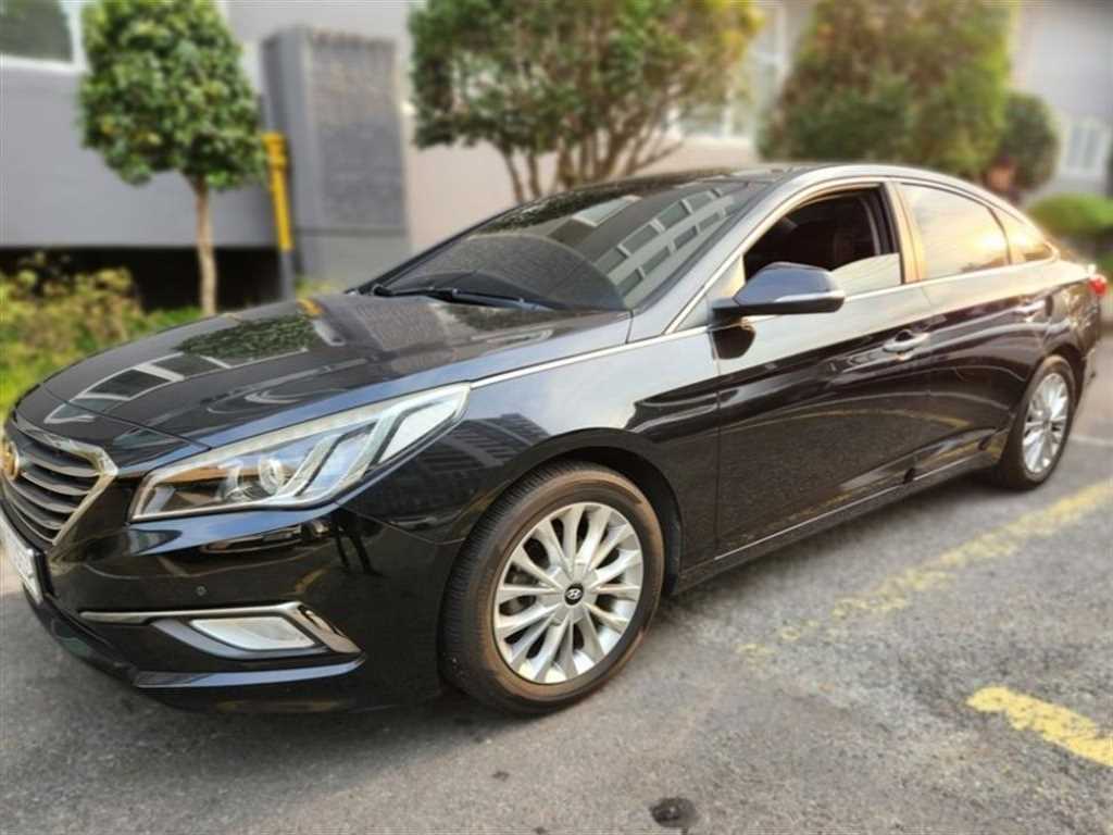 HYUNDAI Sonata - Vista 2