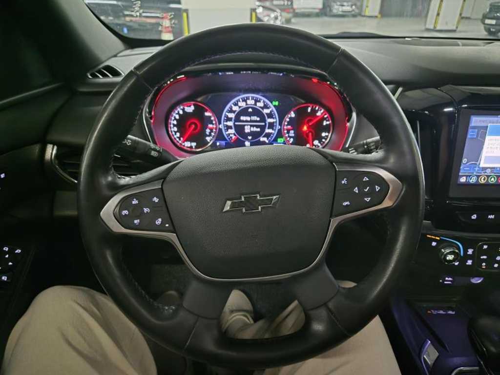 Chevrolet Travers - Vista 10