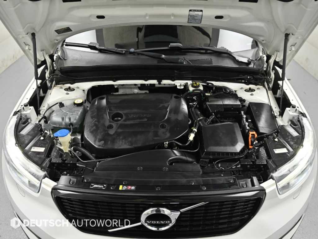 Volvo XC40 - Vista 8