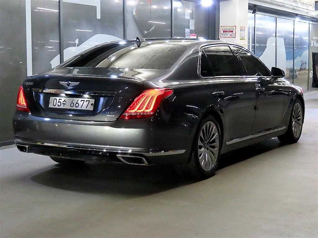 Genesis EQ900 - Vista 6