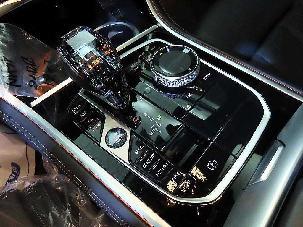 BMW 8 Series 2024 Negro - Importación desde Corea - HF Imports Iquique - Foto 14