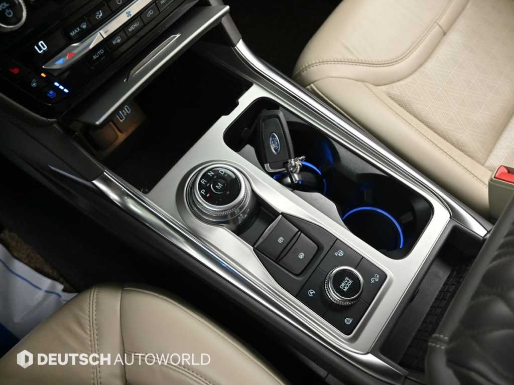 Ford Explorer - Vista 11