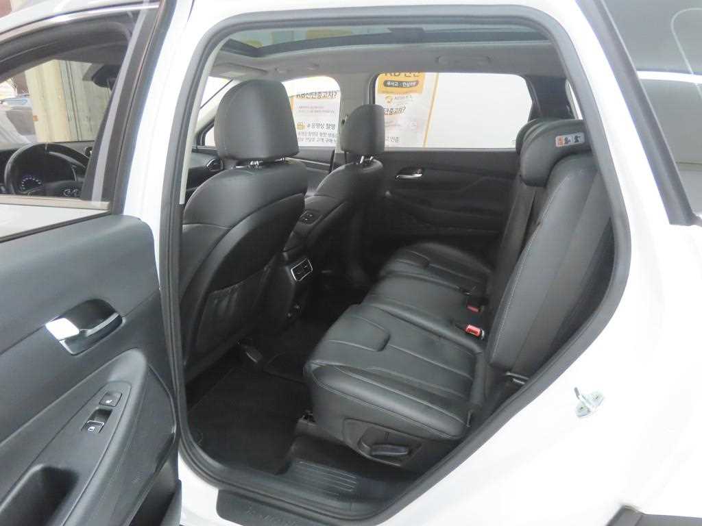 HYUNDAI Santa Fe - Vista 8