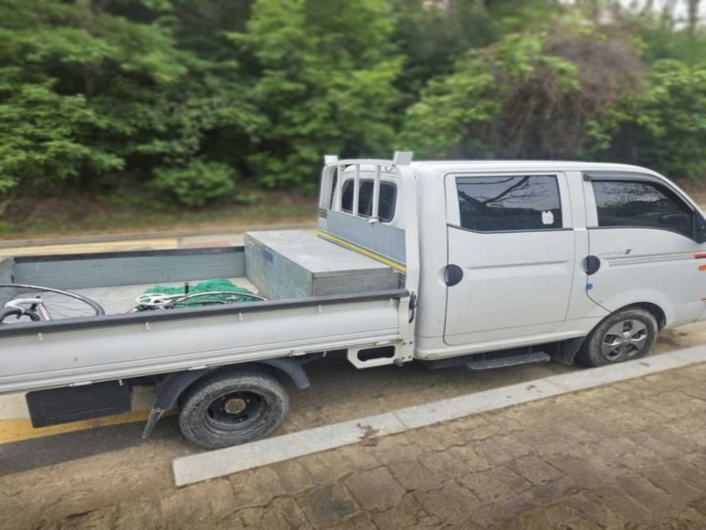 Small Truck Cargo (small) - Vista 2