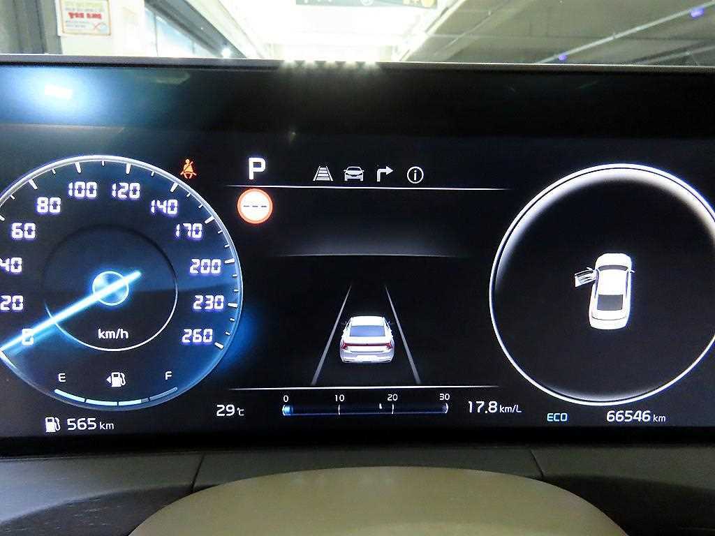 KIA K8 - Vista 11