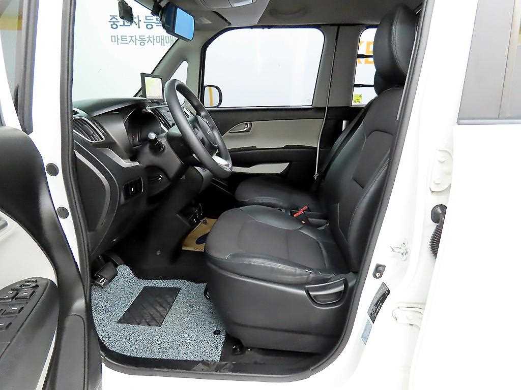 KIA Ray - Vista 7