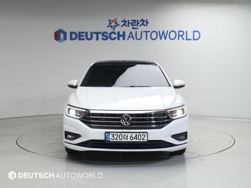 Volkswagen Jetta - Vista 3