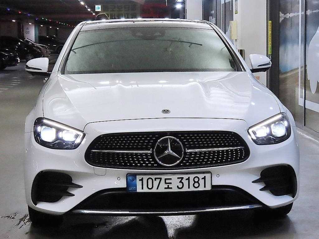 Mercedes Benz E class - Vista 2