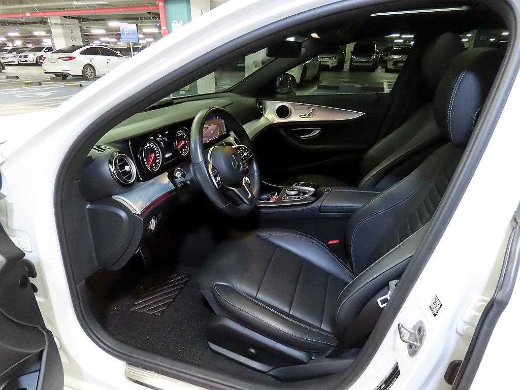 Mercedes Benz E class - Vista 8