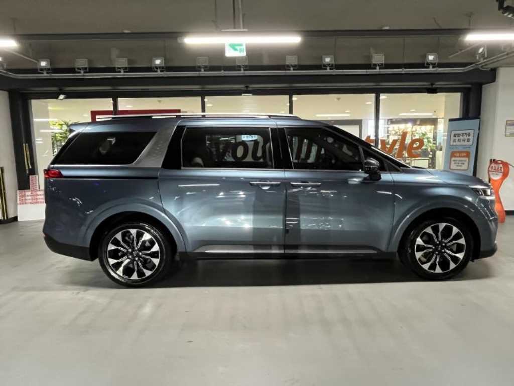 KIA Carnival - Vista 3