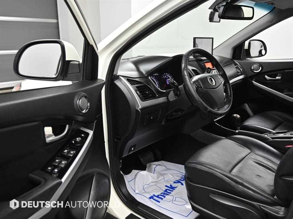 Ssangyong Korando 2014 Blanco - Importación desde Corea - HF Imports Iquique - Foto 13