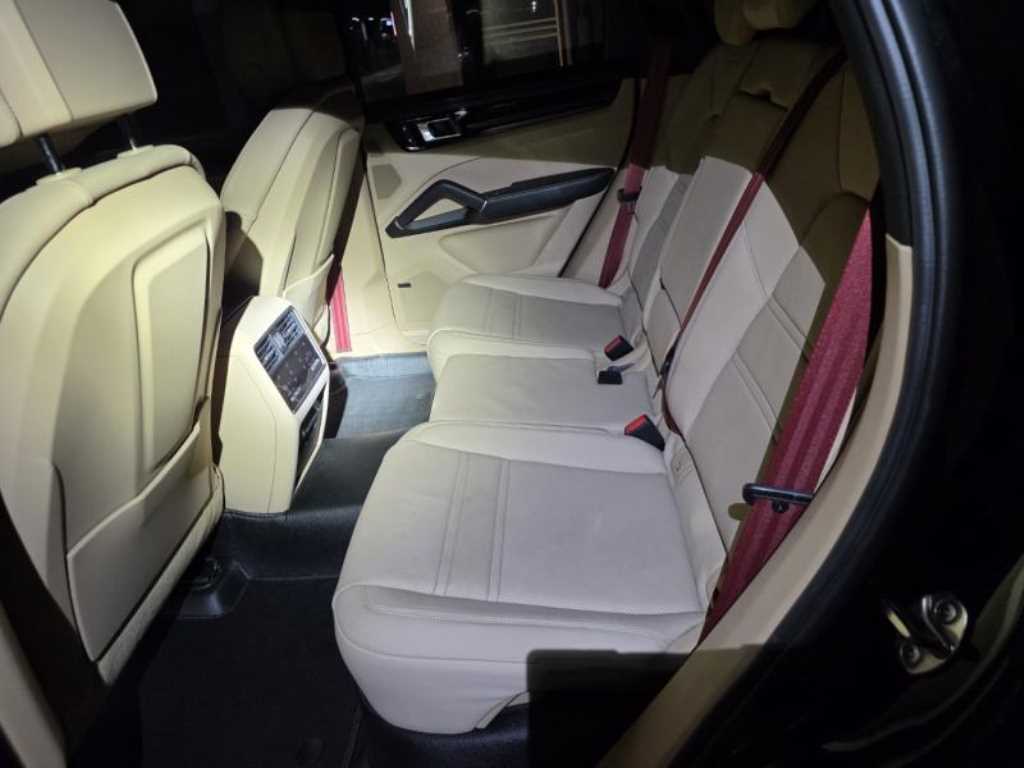 Porsche Cayenne 2022 Negro - Importación desde Corea - HF Imports Iquique - Foto 13