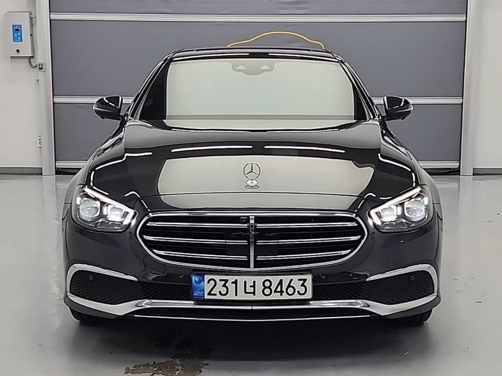 Mercedes Benz E class - Vista 3