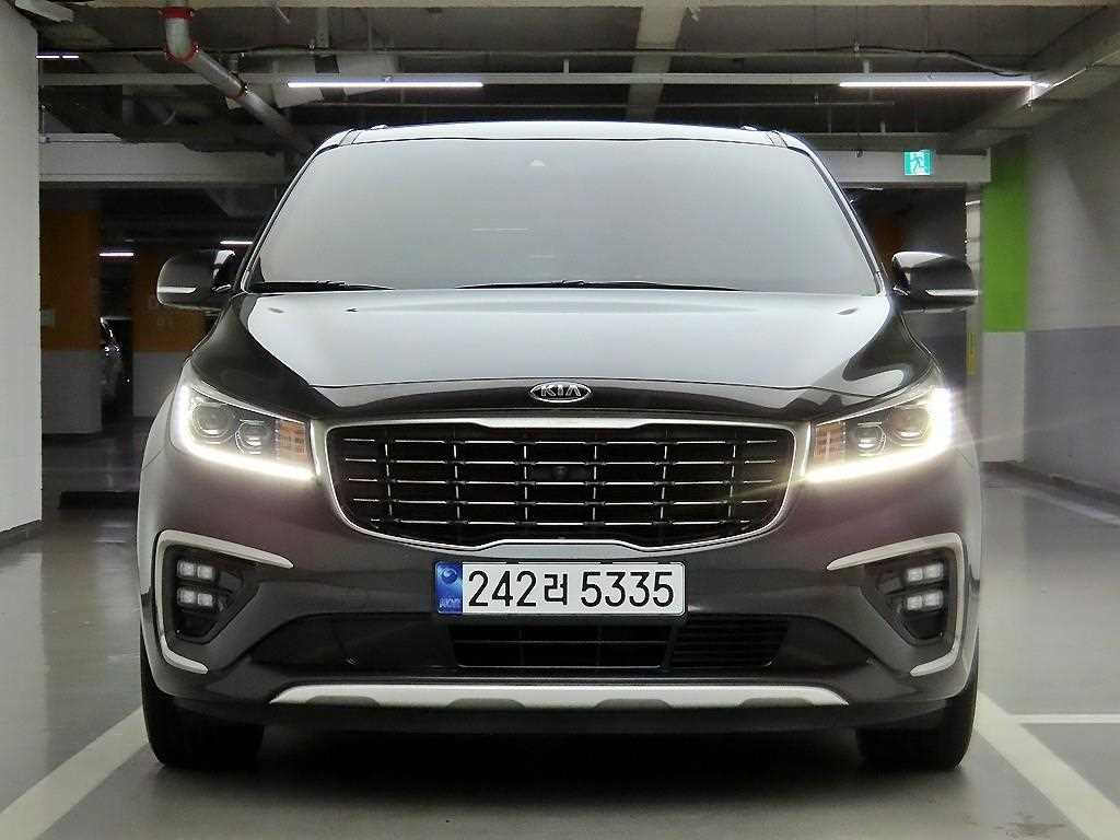 KIA Carnival 2018 - Importación desde Corea - HF Imports Iquique - Foto 1