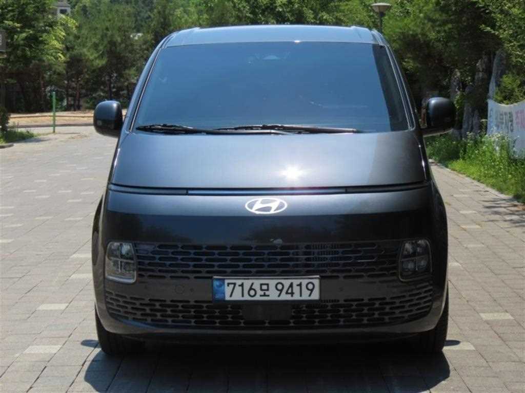 HYUNDAI Staria 2024 Gris - Importación desde Corea - HF Imports Iquique - Foto 1