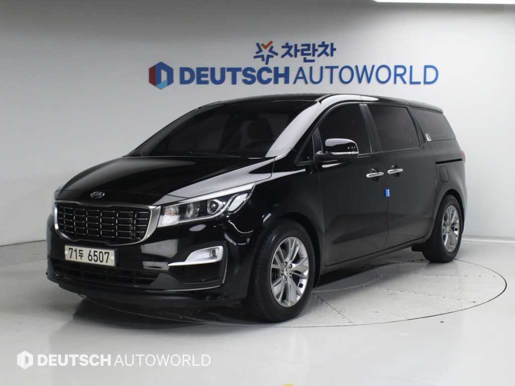 KIA Carnival 2018 Negro - Importación desde Corea - HF Imports Iquique - Foto 1