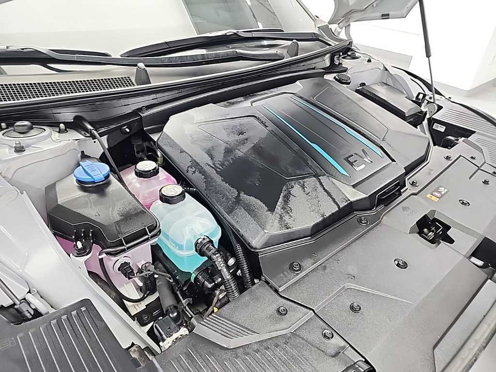 HYUNDAI Ioniq 5 - Vista 7