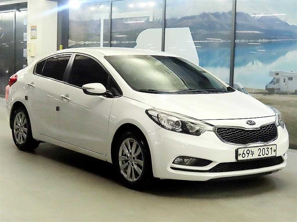KIA K3 2015 Blanco - Importación desde Corea - HF Imports Iquique - Foto 1